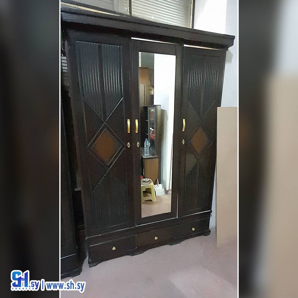 خزانة ألبسة (معرض الخالد)