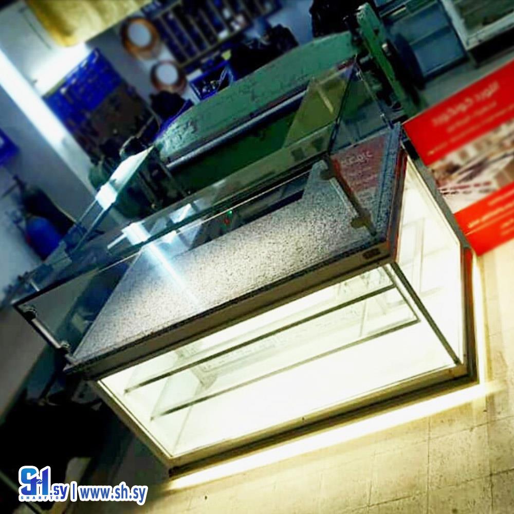 براد لعرض الكيك مصنع من معدن الكروم 304 غذائي (اللورد كونكورد)