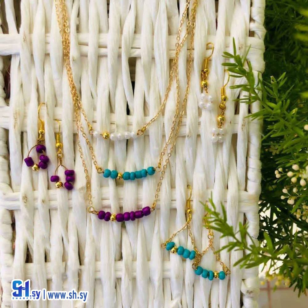 قلادة و حلق (LUJI Crafts)