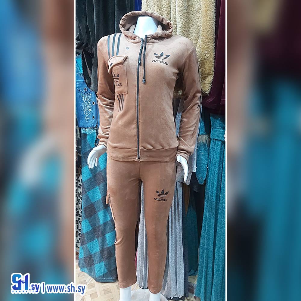 بيجامة مخمل نسائي (أزياء الصباغ)