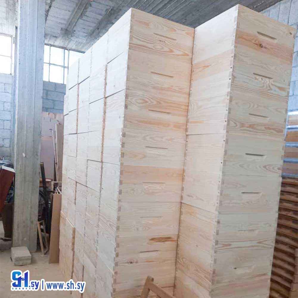 درج خشبي كبير ( عجاج للأخشاب )